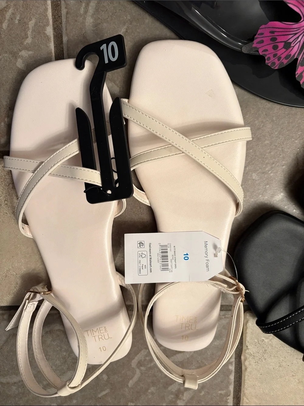 Lot 4 No Boundaries Time & Tru Women's Strappy Sandal Bundle size 10
